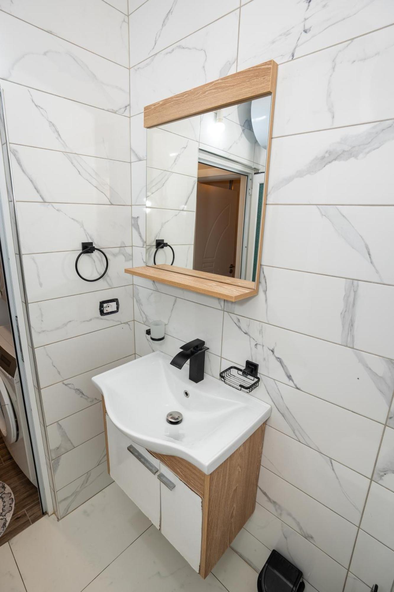 Sunnydream Apartaments Saranda Exterior photo